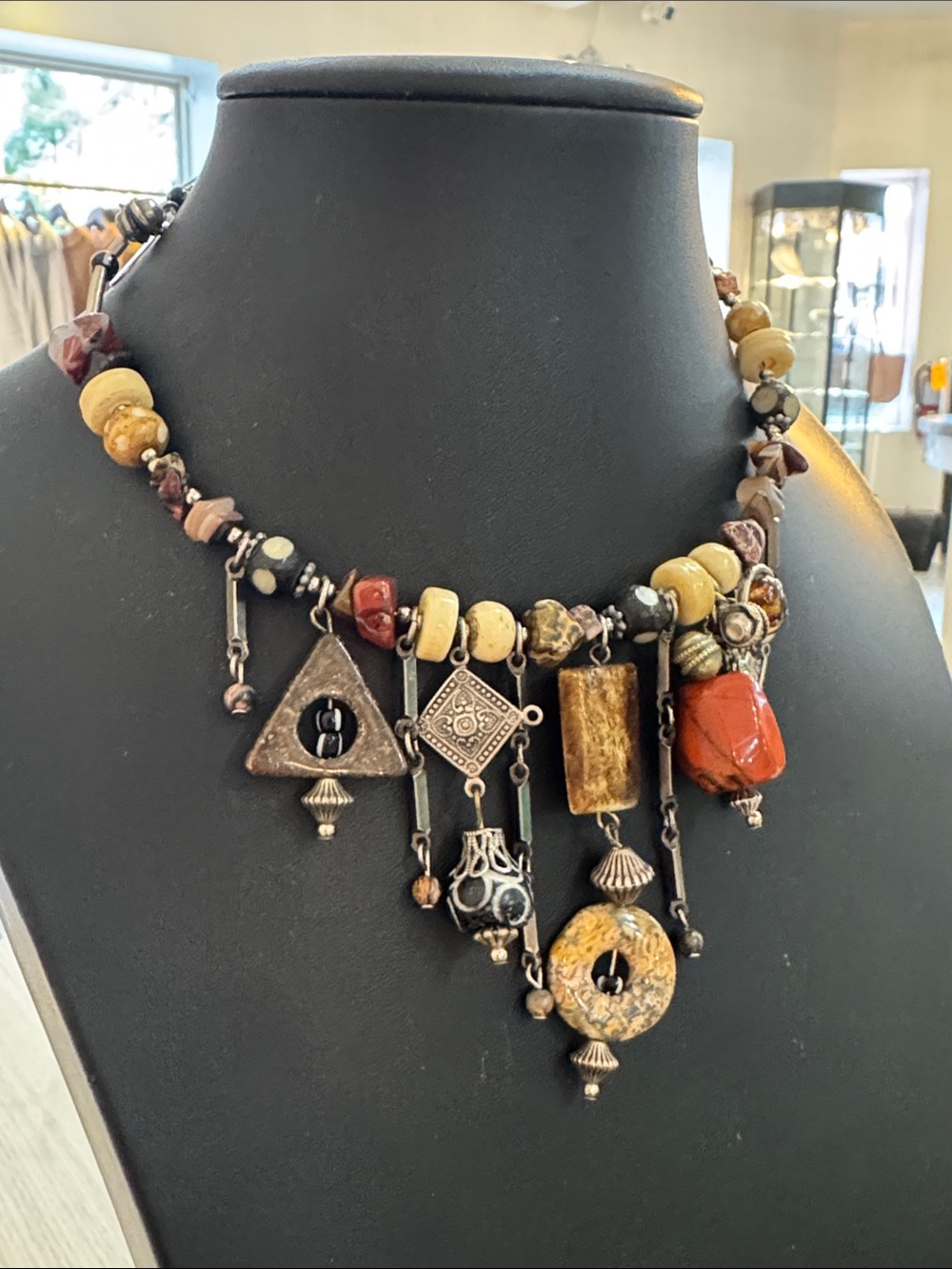 Boho Multi-Stone Pendant Fringe Necklace - Brown & Red With stones
